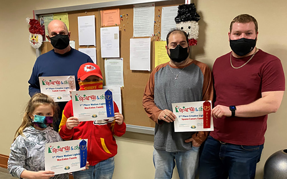 Winners of the 2021 Vision of Wallkill Sparkle & Shine Decorating Contest were recognized and awarded certificates on Thursday, January 6 at the Shawangunk Town Board Meeting.